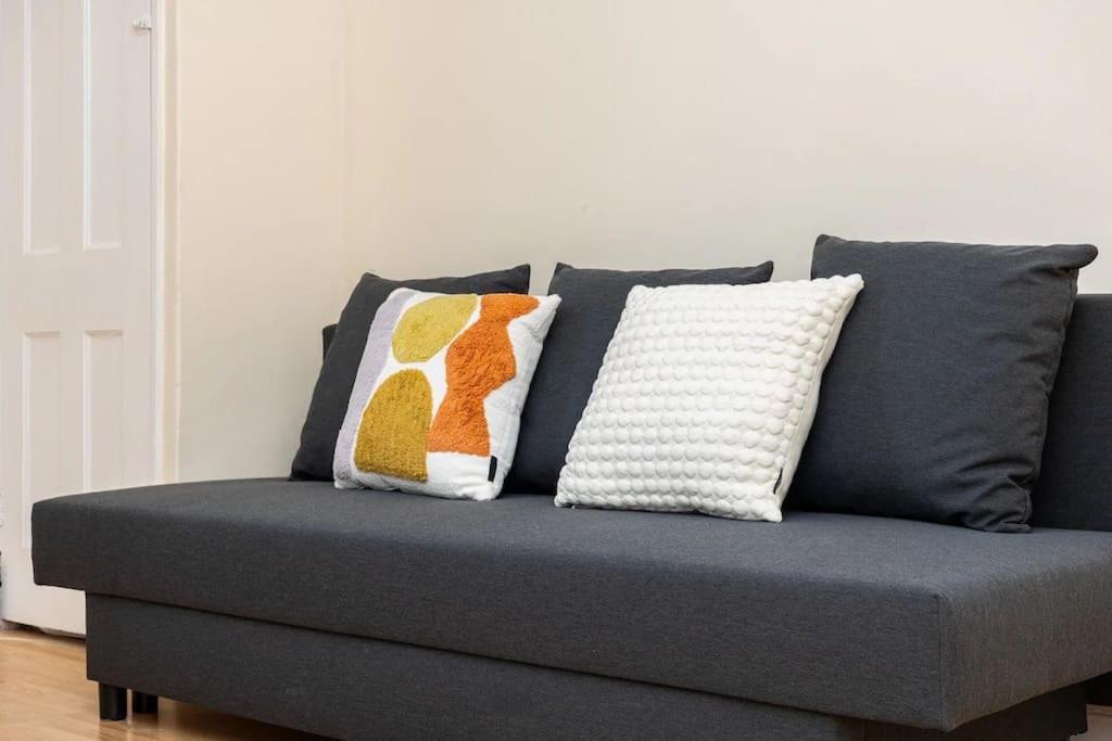 Apartamento Tranquil 1Br In South Bank With Onsite Parking Londres Exterior foto